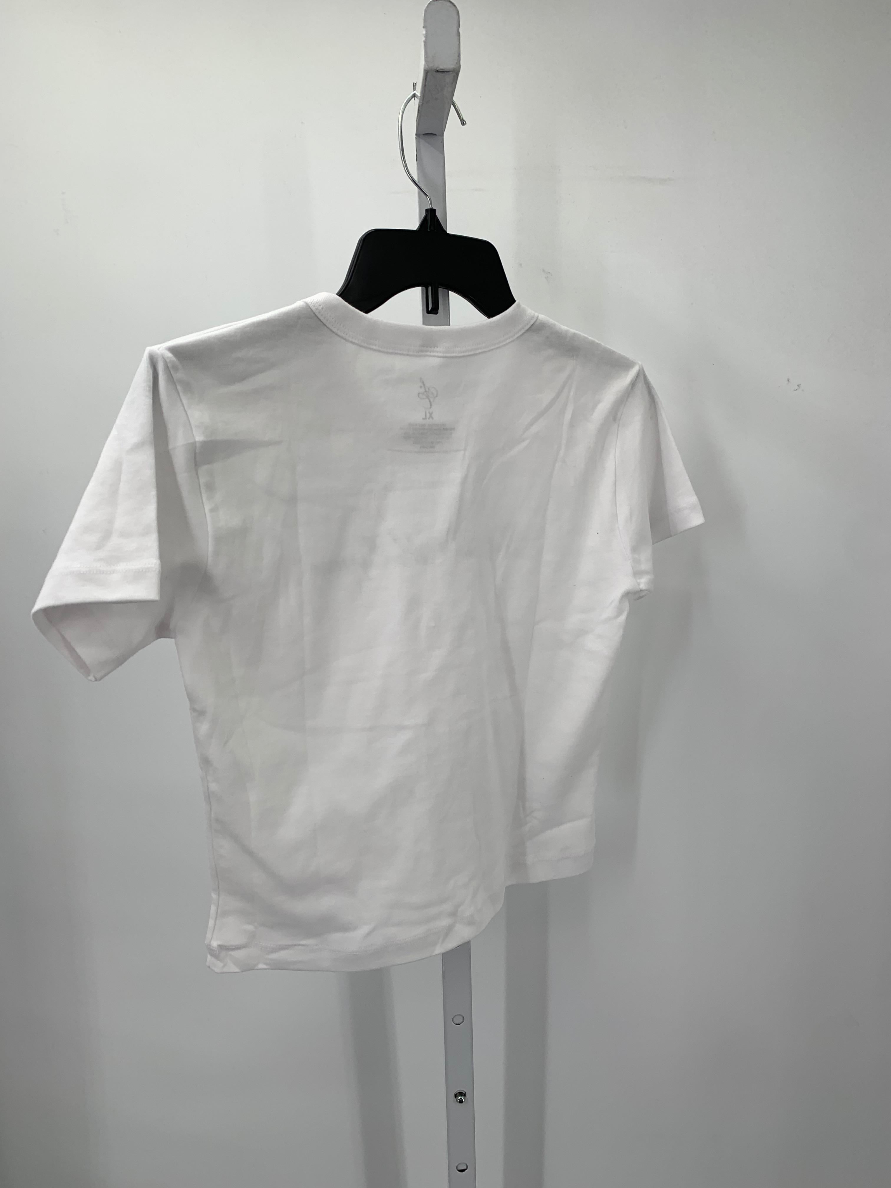 Size Extra Large Juniors Short Sleeve Shirt