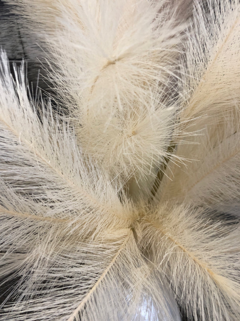 FAUX PAMPAS GRASS IN IRIDESCENT VASE.