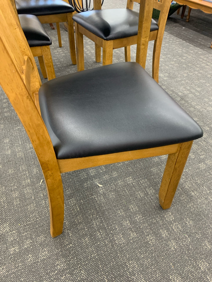 WOODEN KITCHEN TABLE W/ 4 CHAIRS.