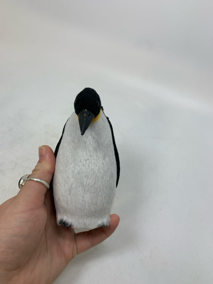 EMPEROR PENGUIN ORNAMENT.