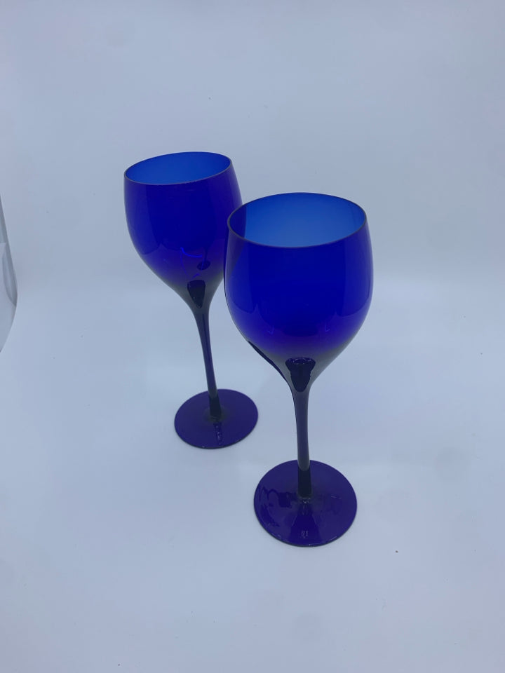 2 COBALT BLUE WINE GLASSES.