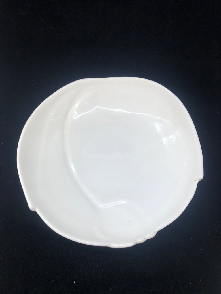 LARGE WHITE TULIP ROUND SERVER BOWL.