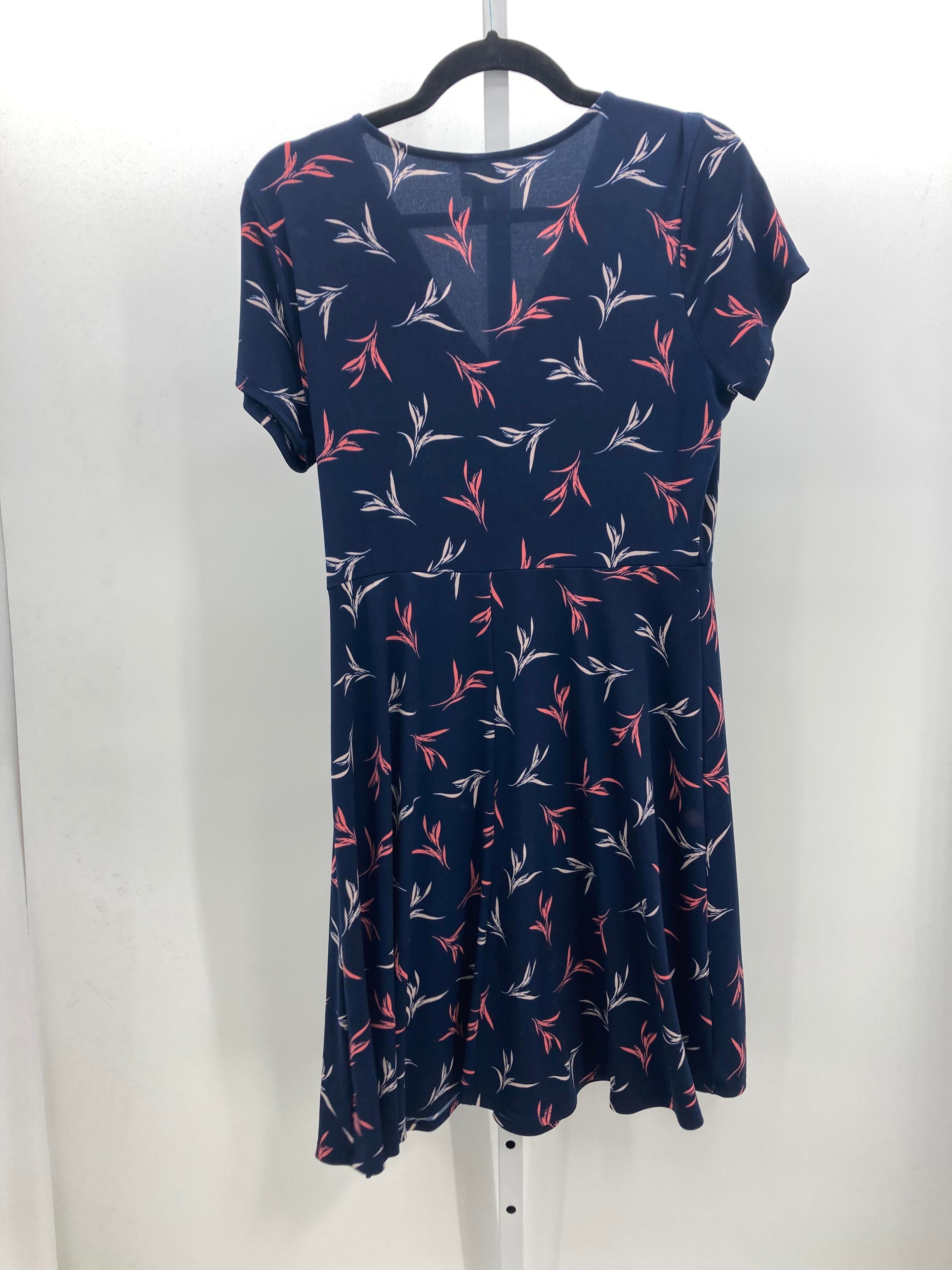 Size Large Misses Short Sleeve Dress