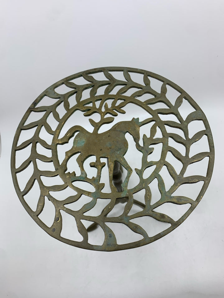 SM METAL HORSE PATINA PLANT STAND.