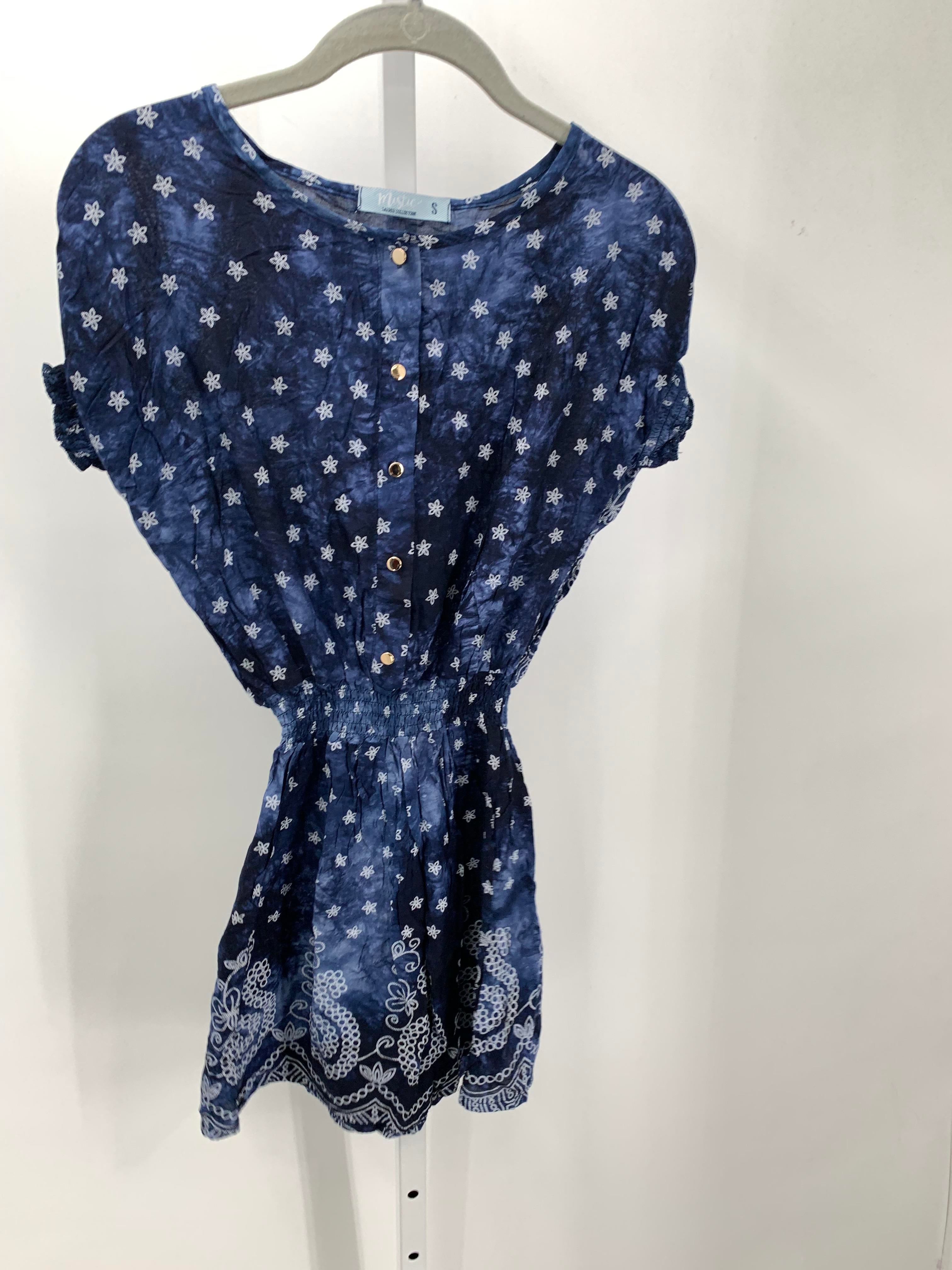 Size Small Juniors Short Sleeve Dress