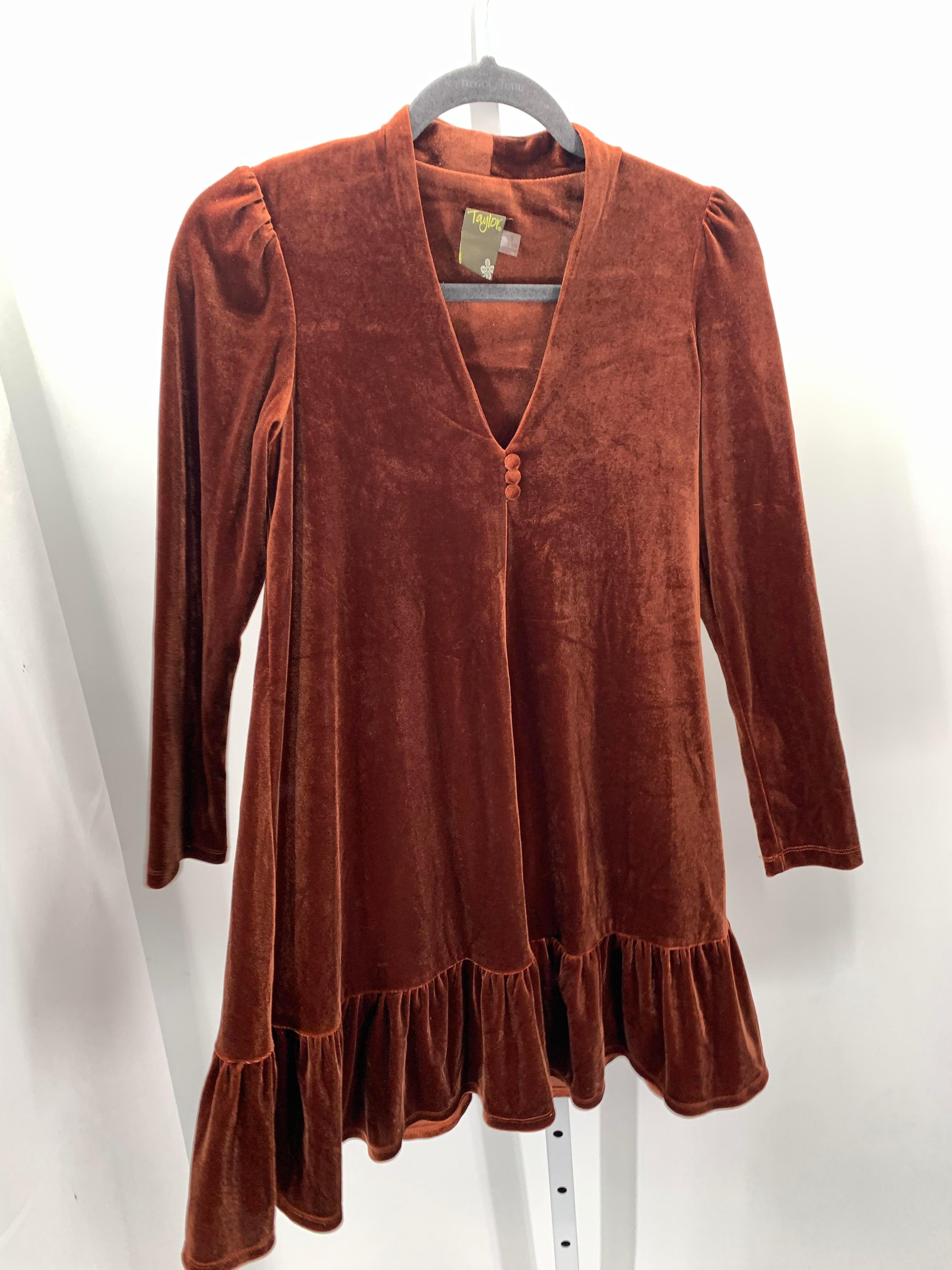 Size Small Misses Long Sleeve Dress