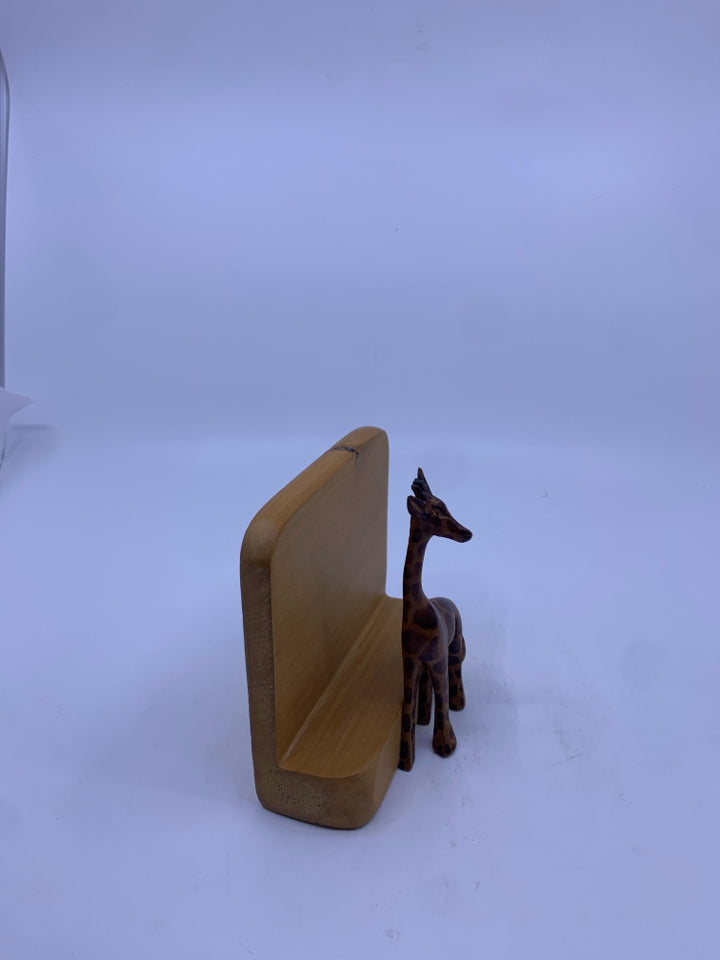 1 WOOD GIRAFFE BOOK END.