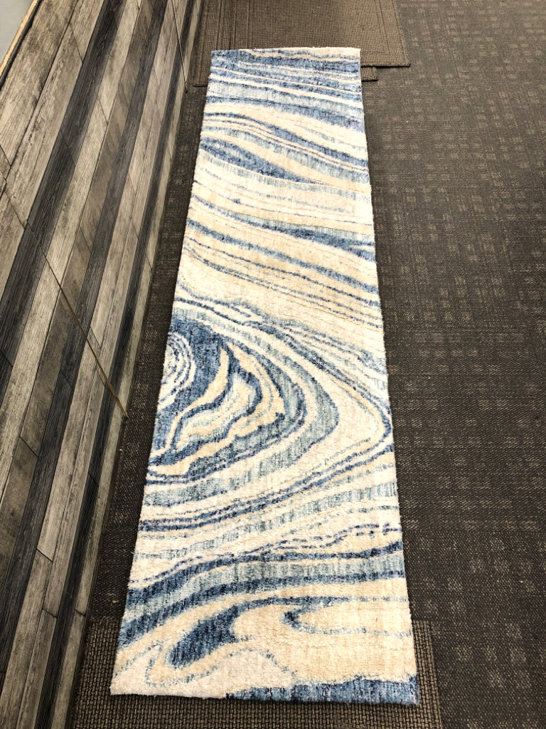 BLUE AND CREAM TAHARI RUG RUNNER.