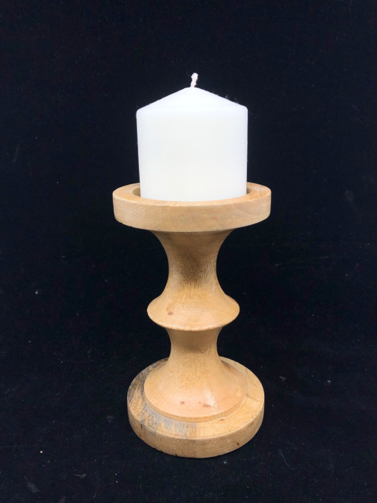 WOOD PILLAR CANDLE HOLDER W WHITE CANDLE.