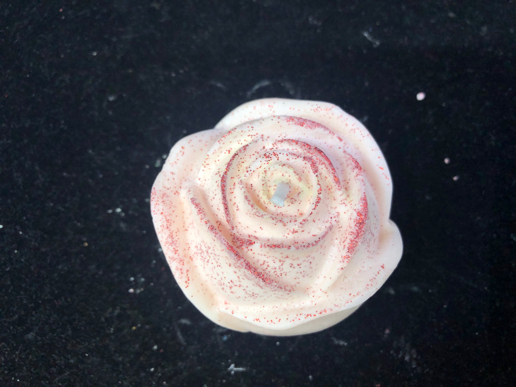 HANDMADE SOY WAX ROSE CANDLE.