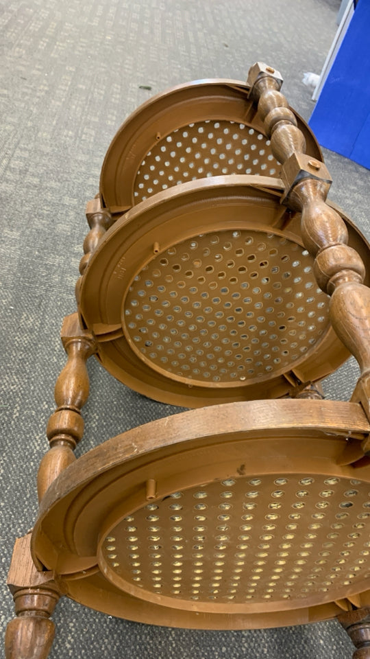 3-TIER FAUX WOOD RATTAN SHELF.