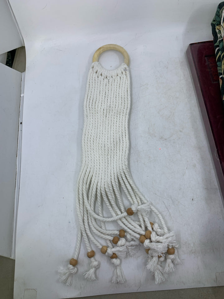 WHITE MACRAME W/ HEARTS.