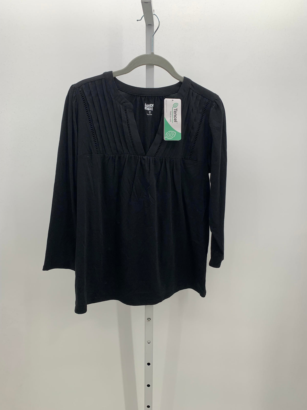 Lands End Size X Small Misses 3/4 Sleeve Shirt
