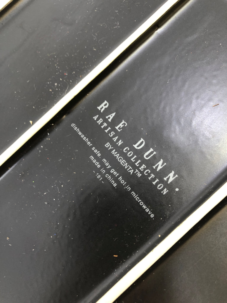 RAE DUNN BLACK CHARCUTERIE BOARD.