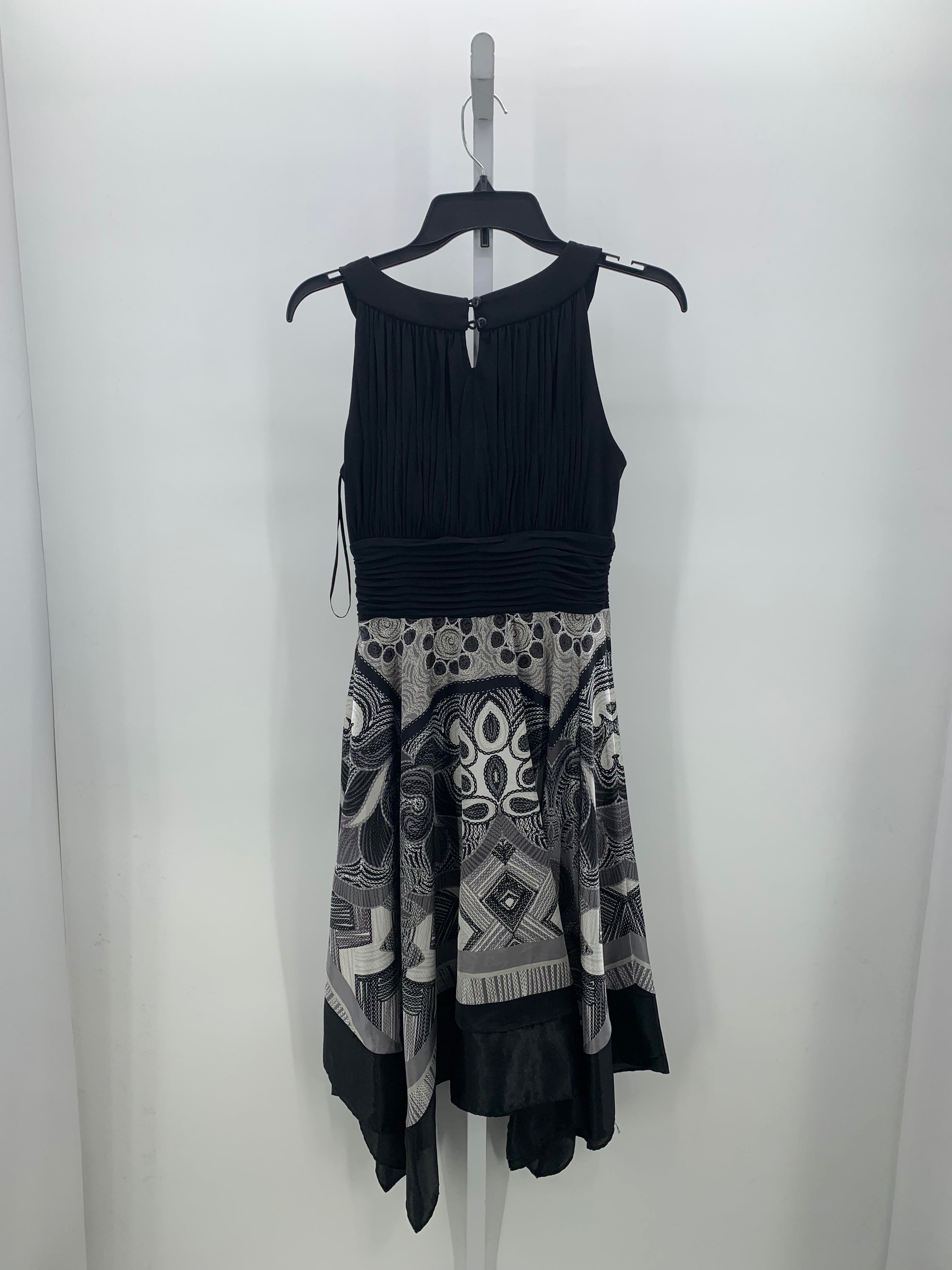 Size 8 Misses Sleeveless Dress
