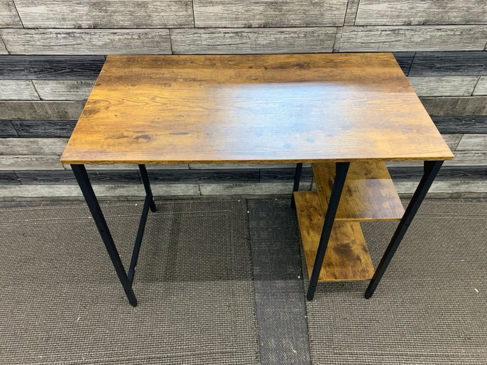 WOOD TOP DESK W/METAL LEGS AND TWO SHELVES.