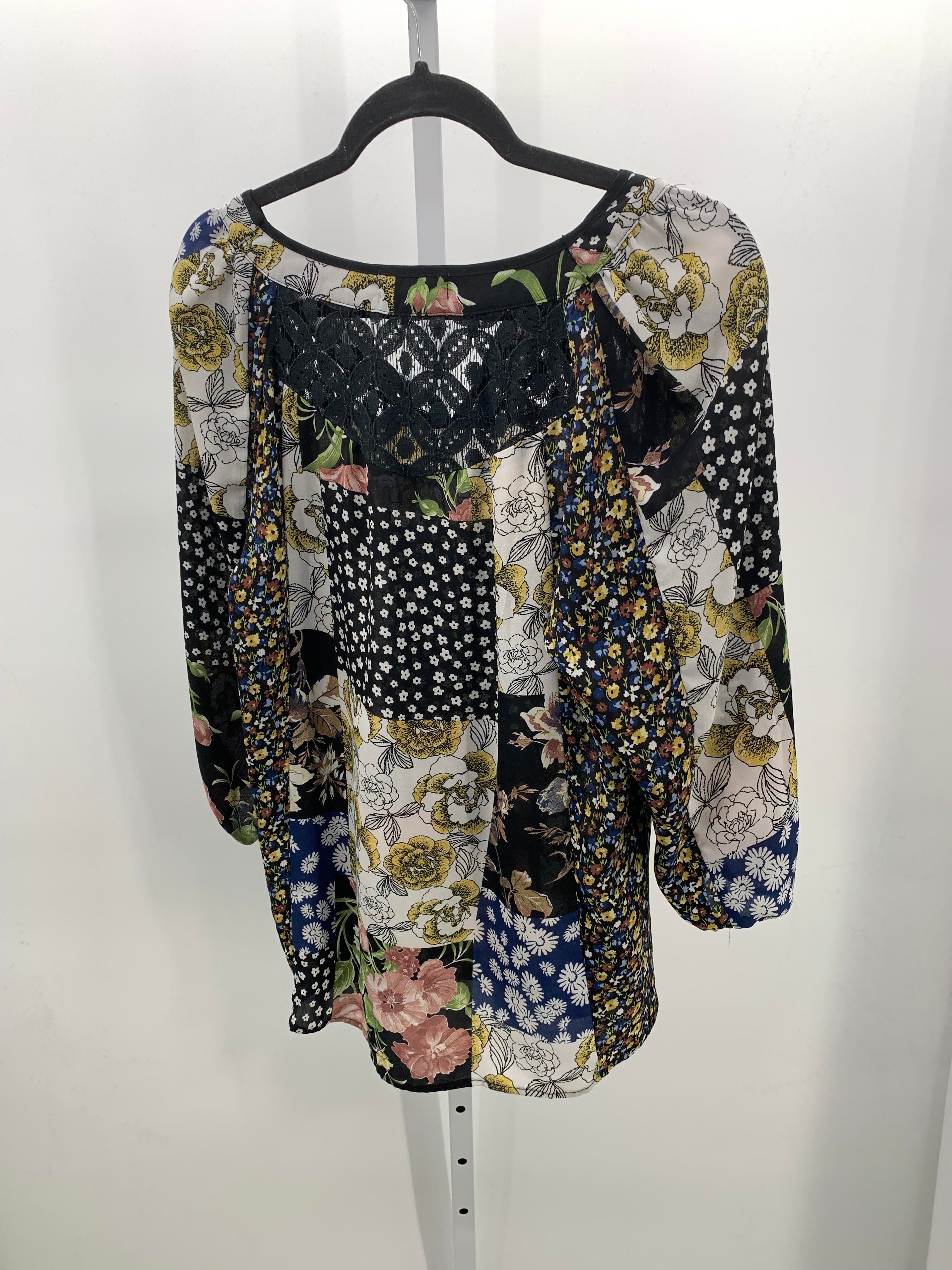 Size Large Misses 3/4 Sleeve Shirt