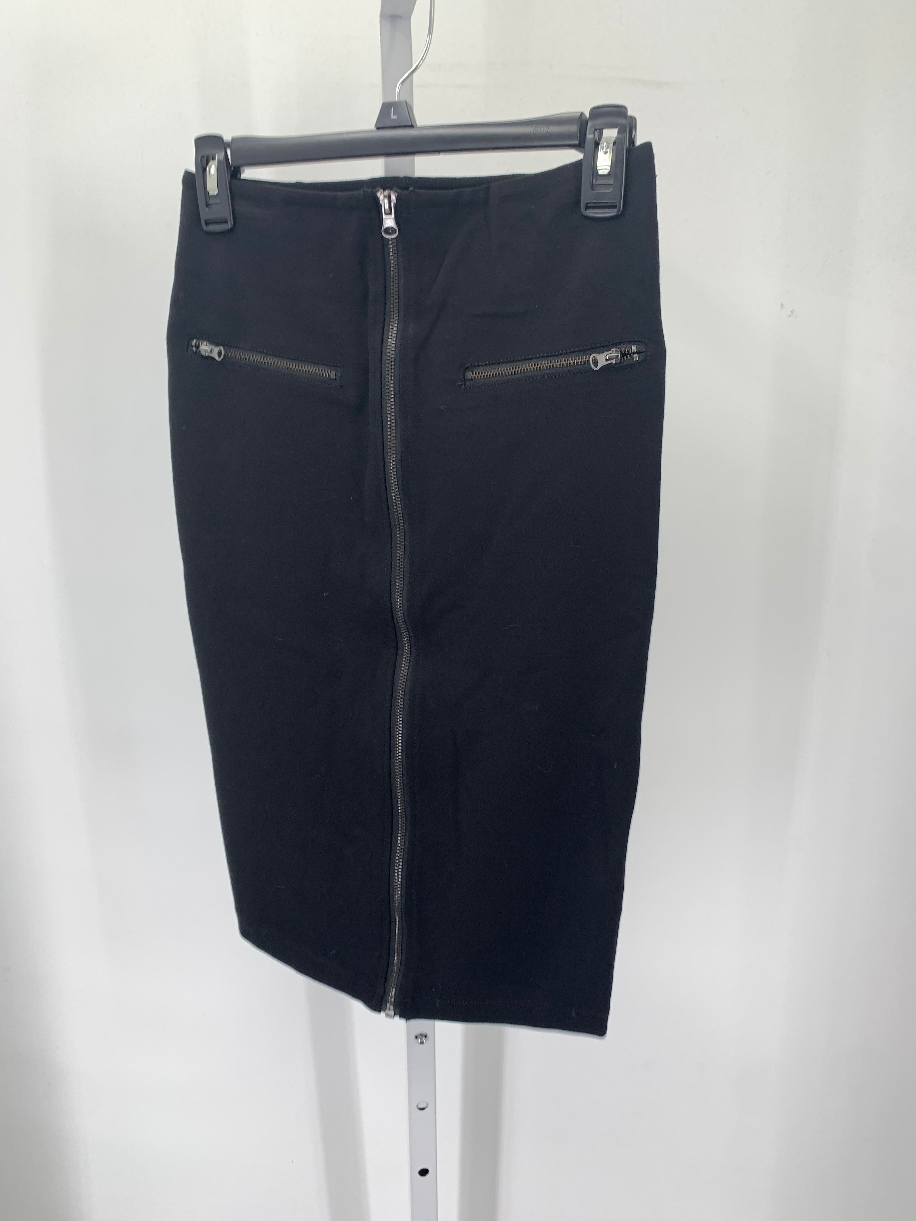 Romeo & Juliet Size Small Juniors Skirt