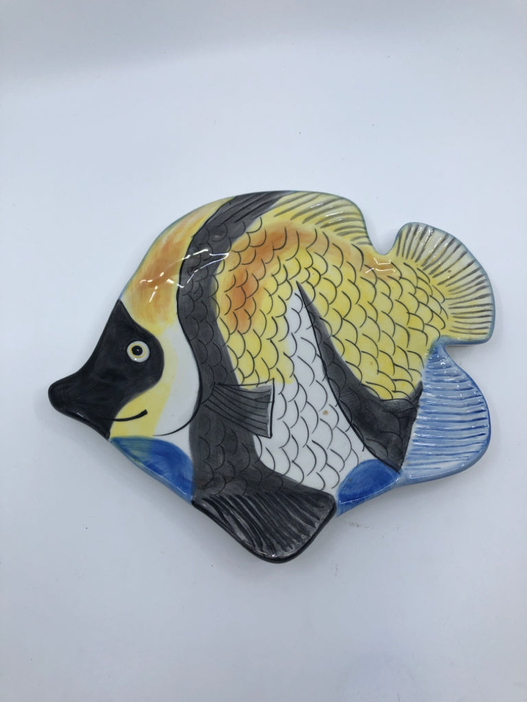 FISH PLATE YELLOW AND BLACK CERAMIC.