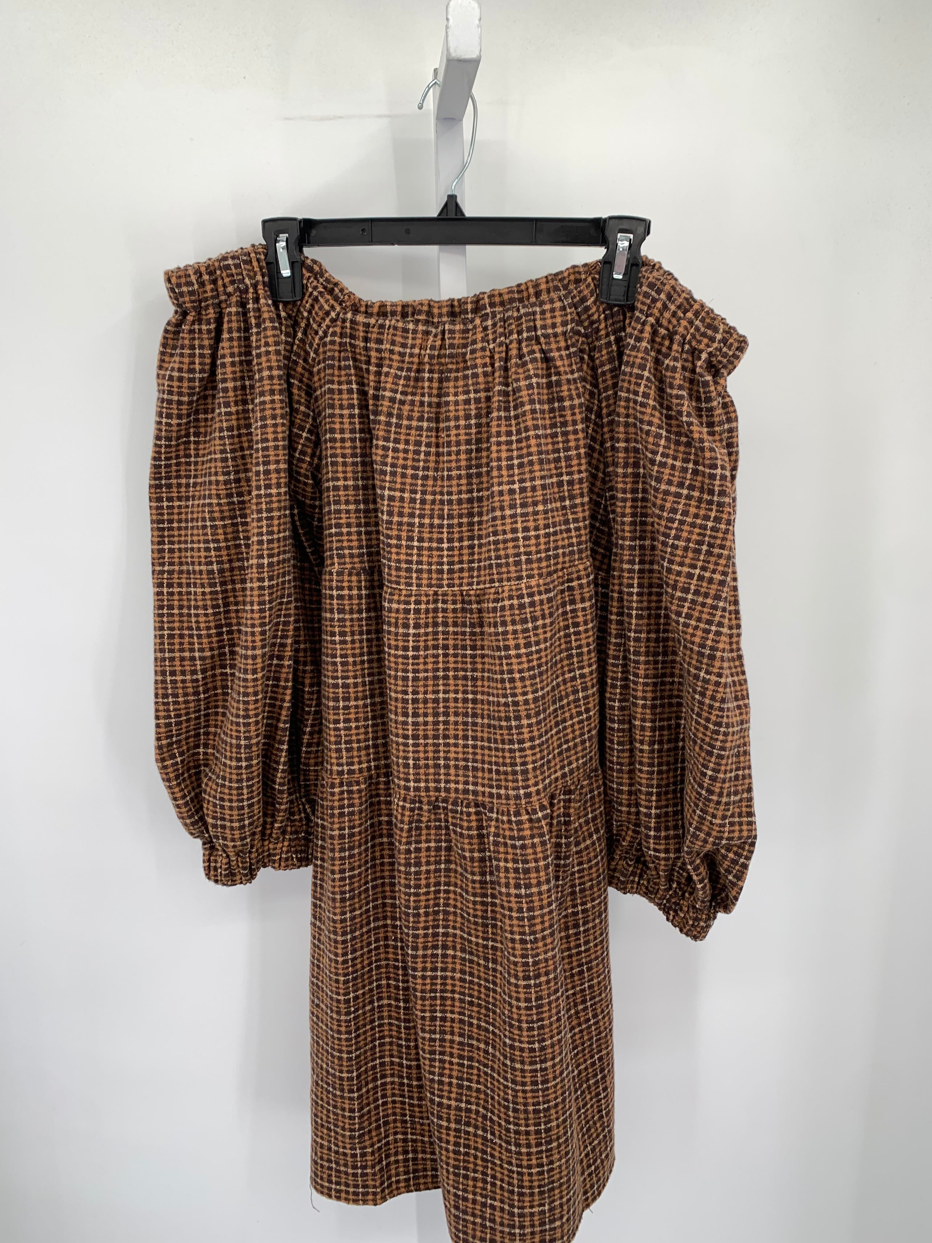 Size Medium Misses Long Sleeve Dress