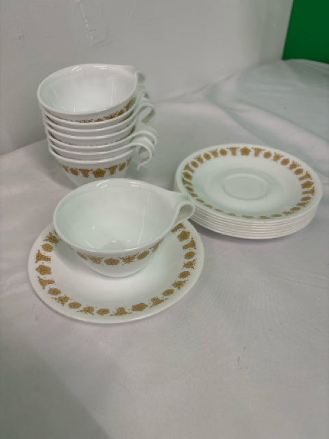 8 VTG LOOP HANDLE CUPS + SAUCERS