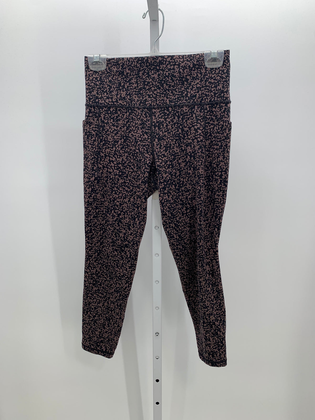 Athleta Size Medium Misses Leggings