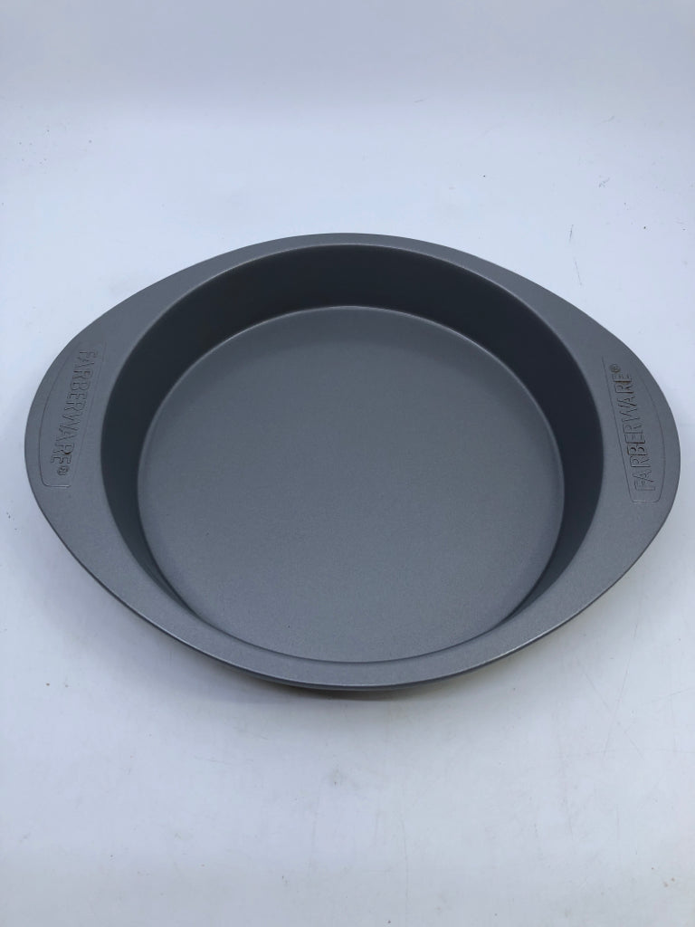 METAL PIE PLATE.