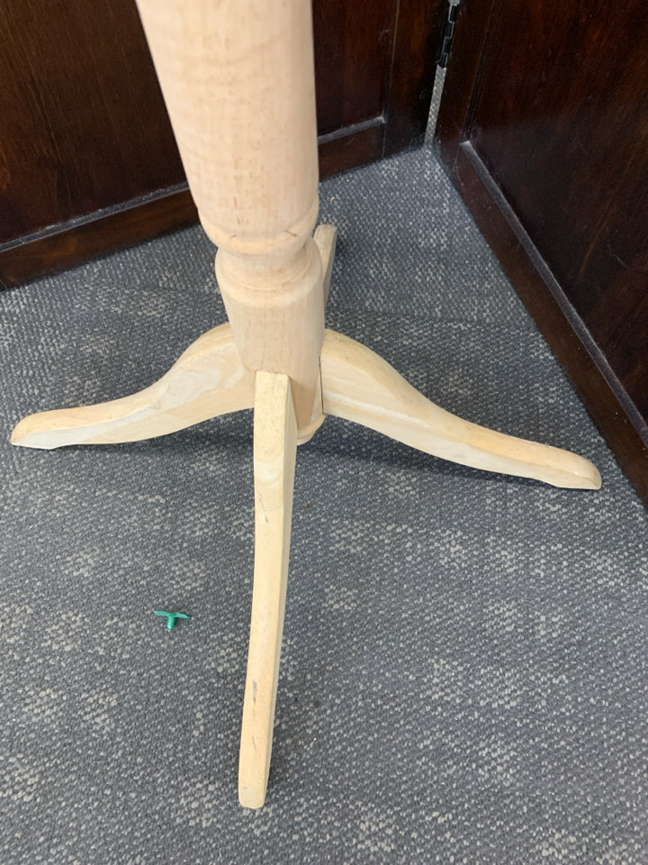BLONDE WOOD KIDS COAT RACK.