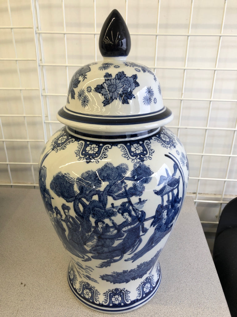 ASIAN STYLE BLUE/WHITE LARGE CERAMIC URN W/LID.