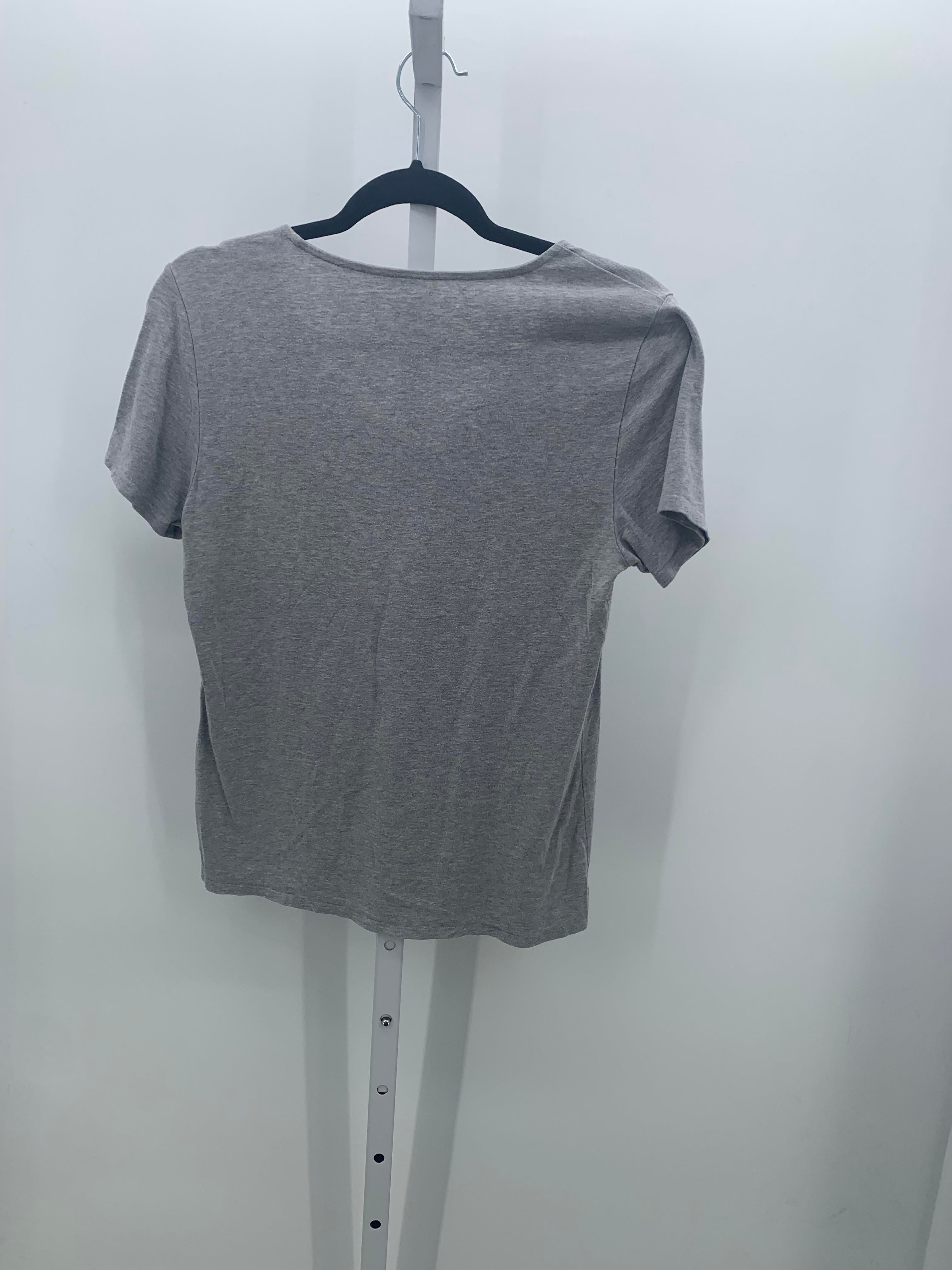 Size Medium Misses Short Sleeve Shirt