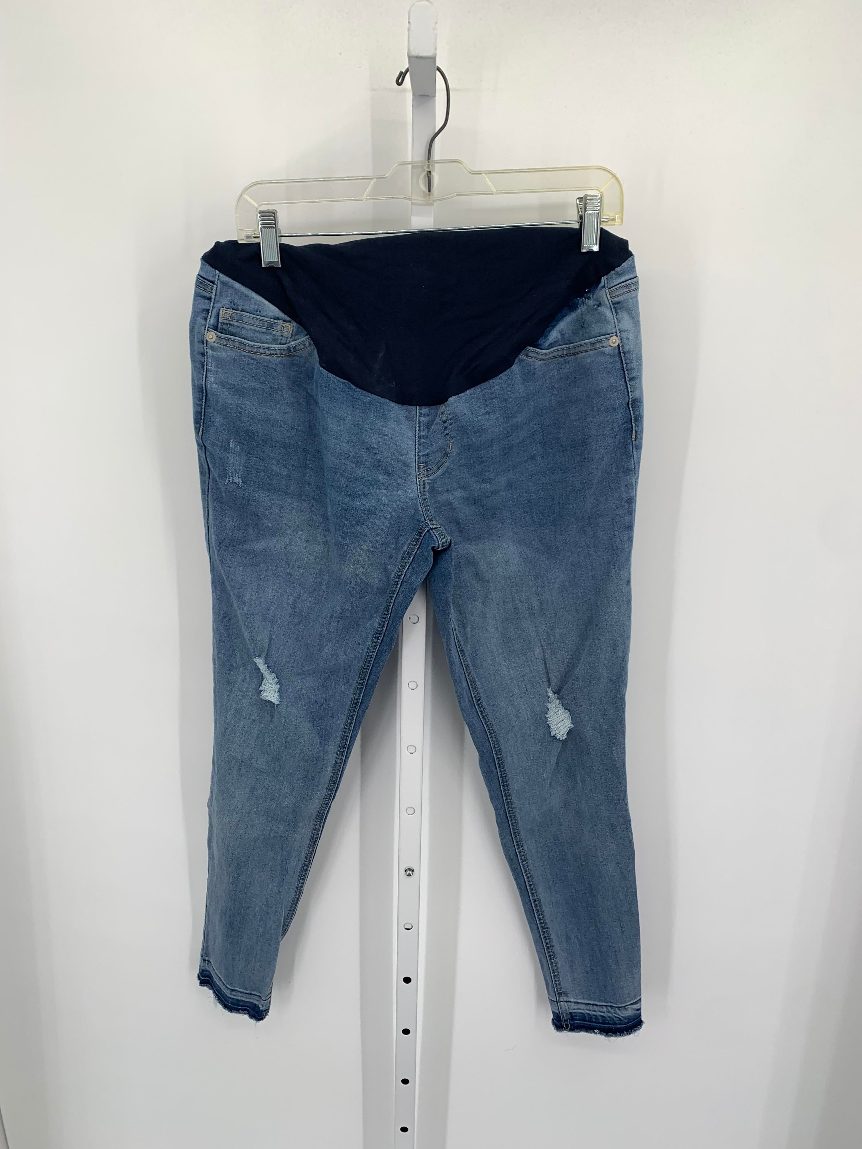 Time and Tru Denim Size Medium Maternity Jeans