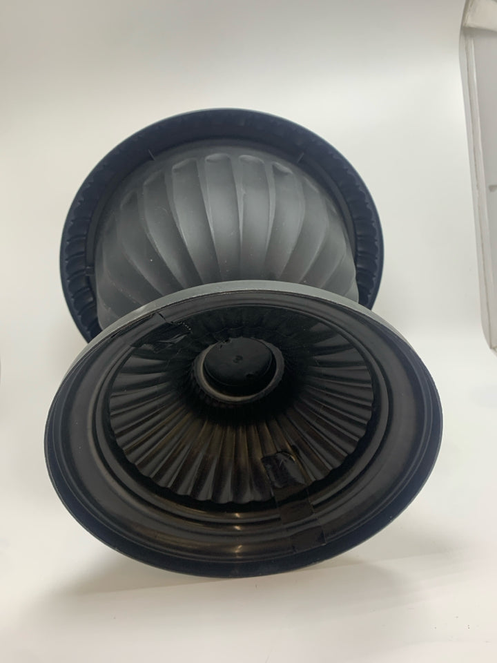 BLACK PLASTIC URN PLANTER.