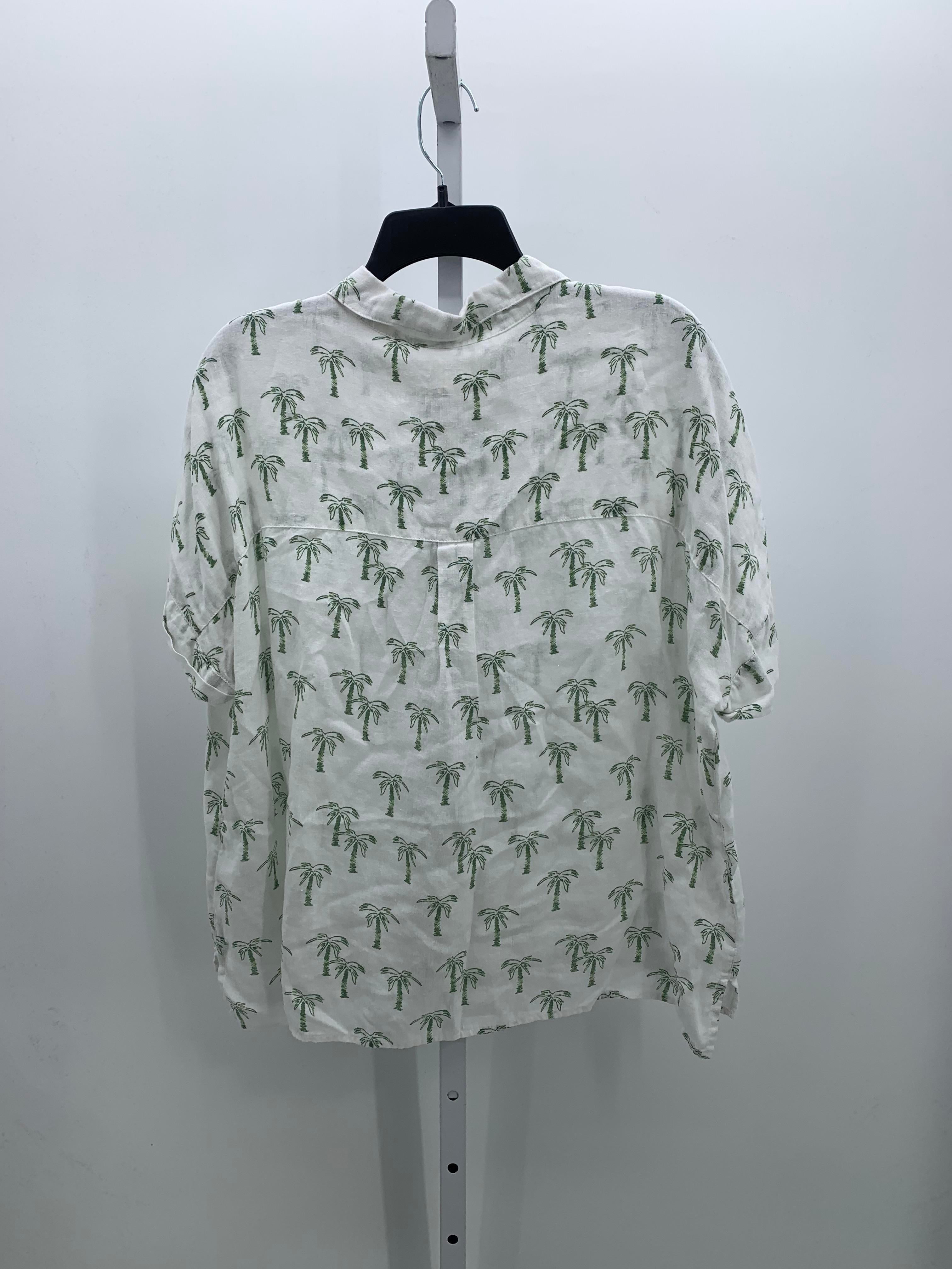 Size Extra Large Misses Short Sleeve Shirt