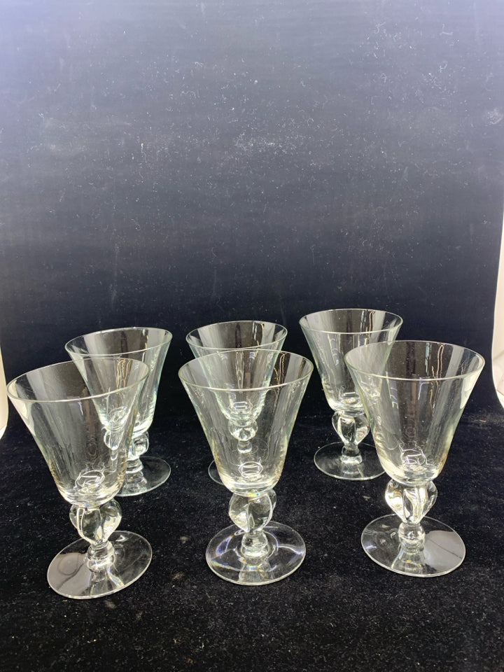 6 FOOTED GLASSES WINE GLASSES.