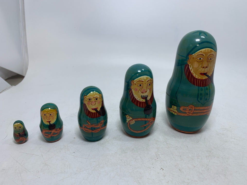 VTG 5 PC NESTING WOOD DOLLS OLD MAN W/ PIPE.