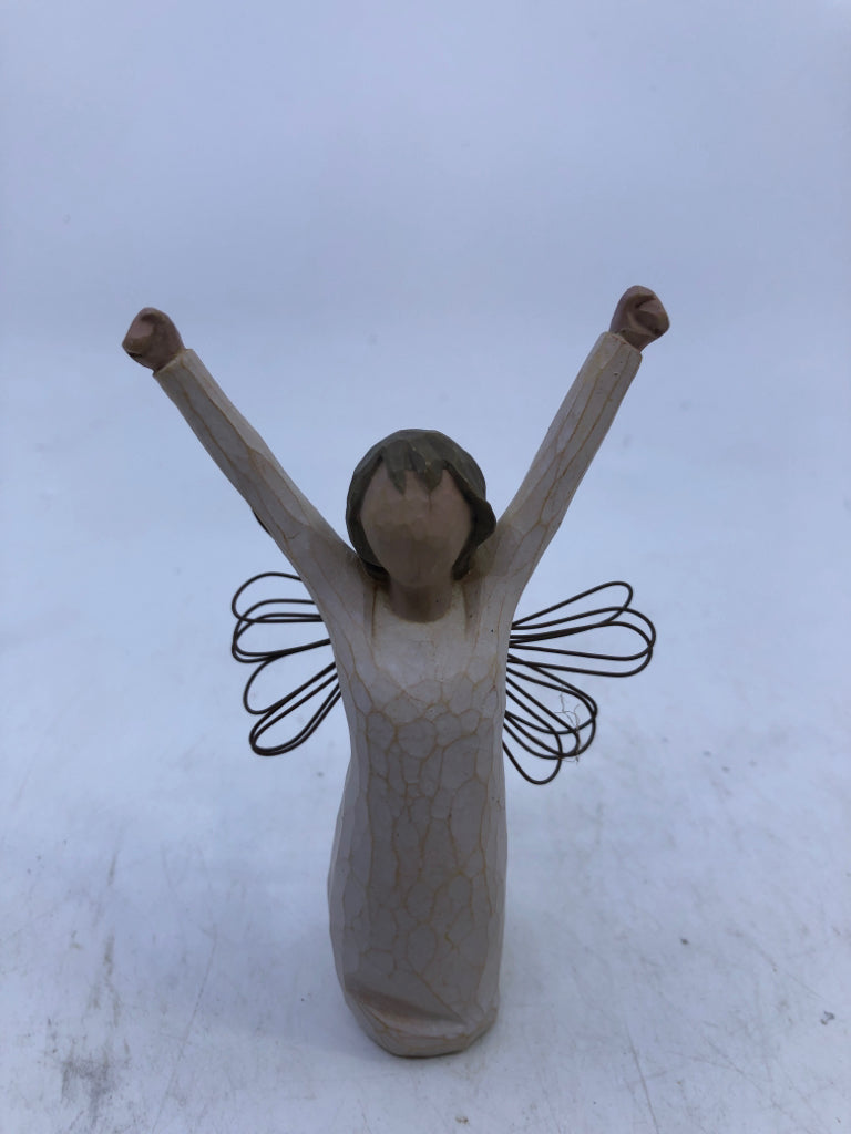 WILLOW TREE COURAGE GIRL.