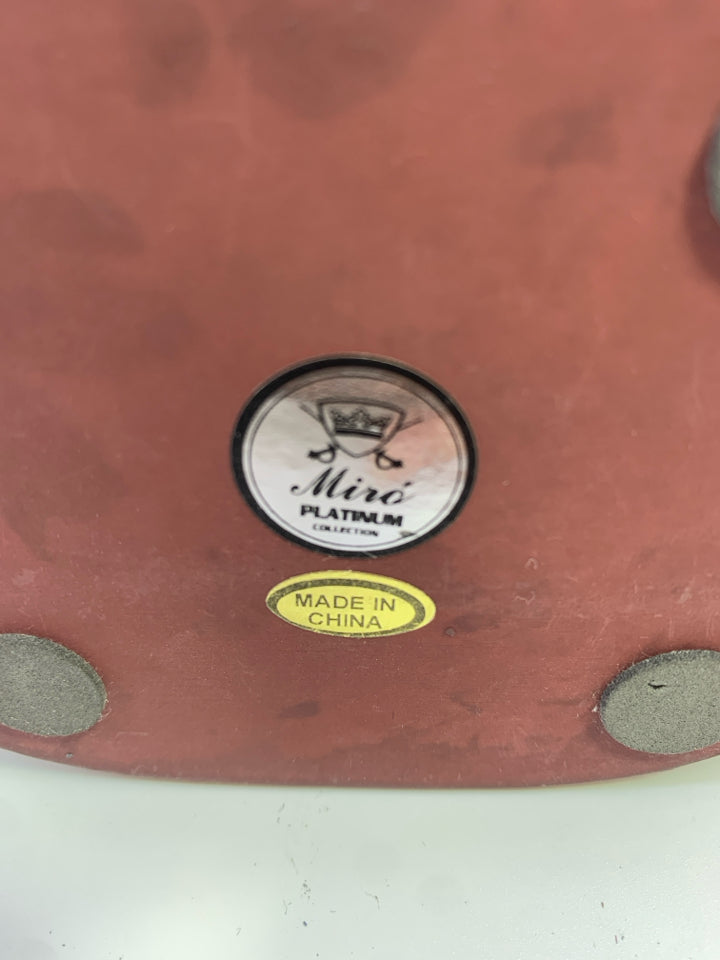 ANGEL W/2 CHILDREN FIGURINE.