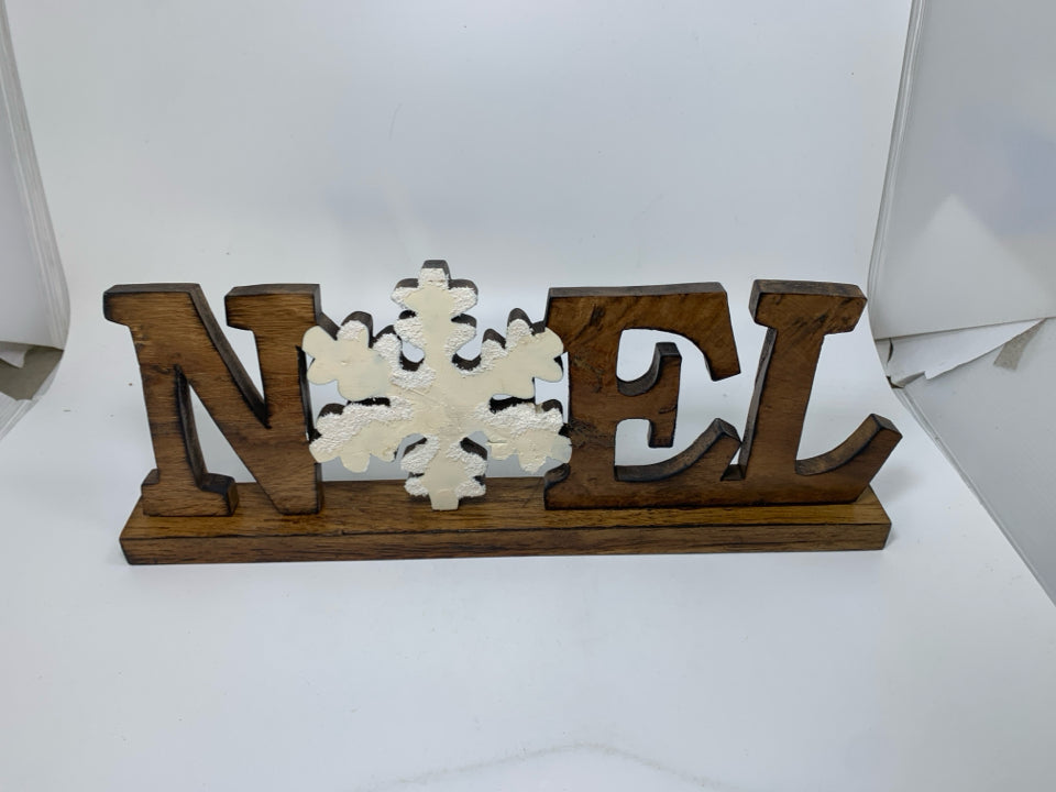 WOOD SPELLING NOEL W/ SNOWFLAKE SIGN.