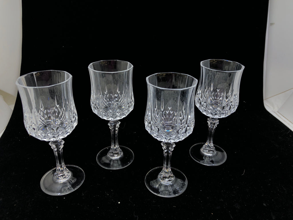 4 SHORT CUT CRYSTAL LIQOUR GLASSES.