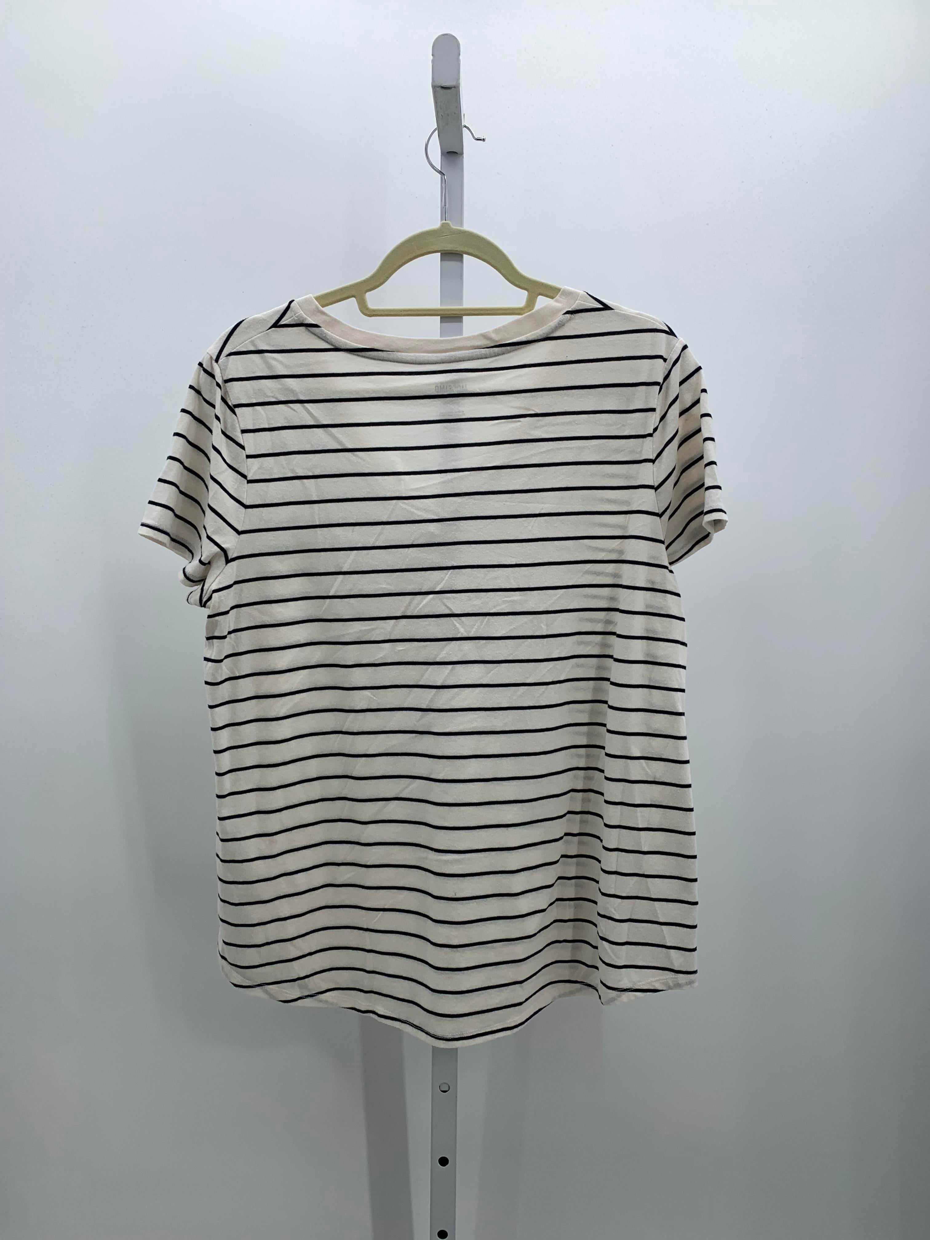 Mossimo Size Extra Large Misses Short Sleeve Shirt