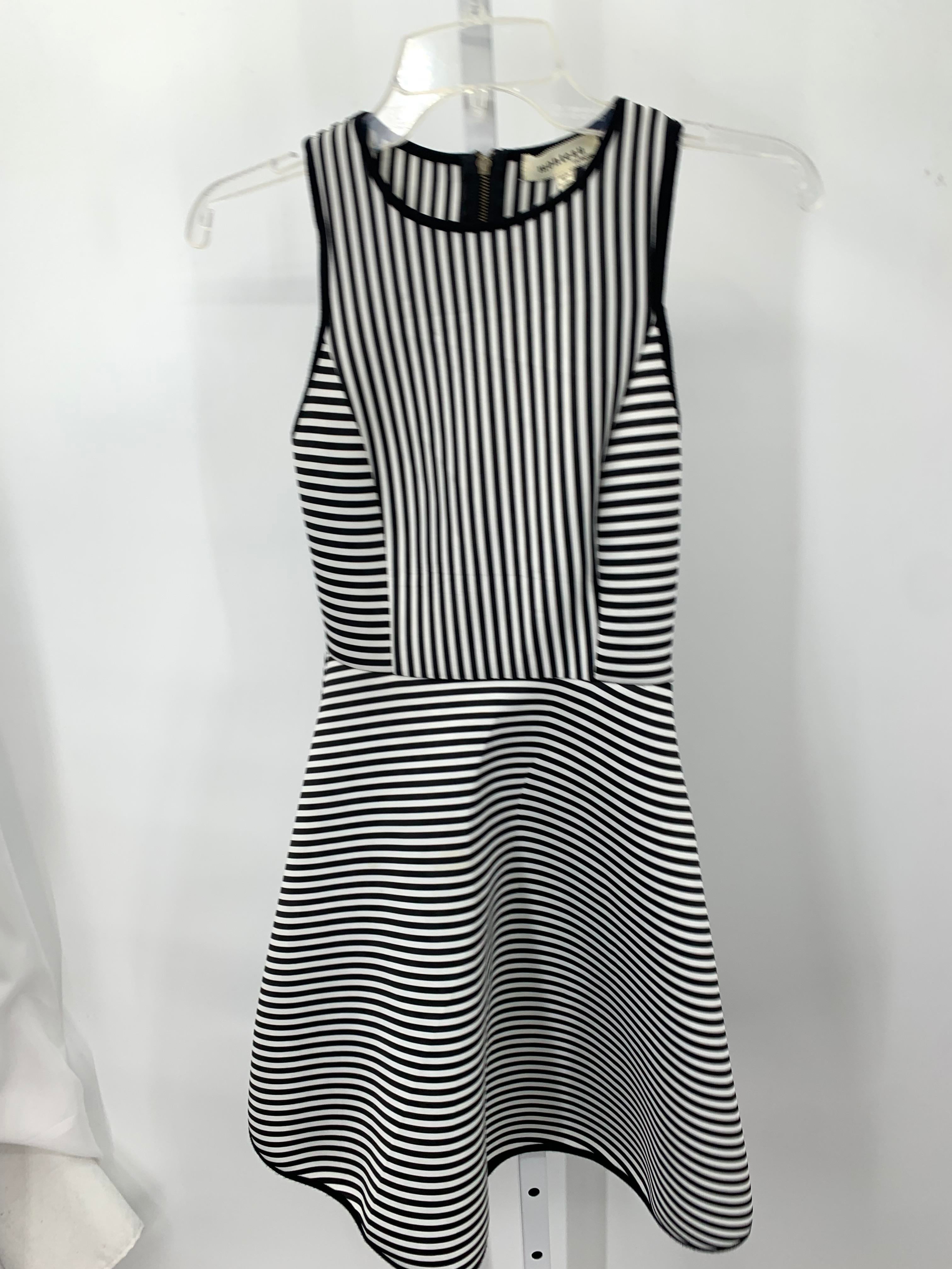 monteau Size X Small Misses Sleeveless Dress