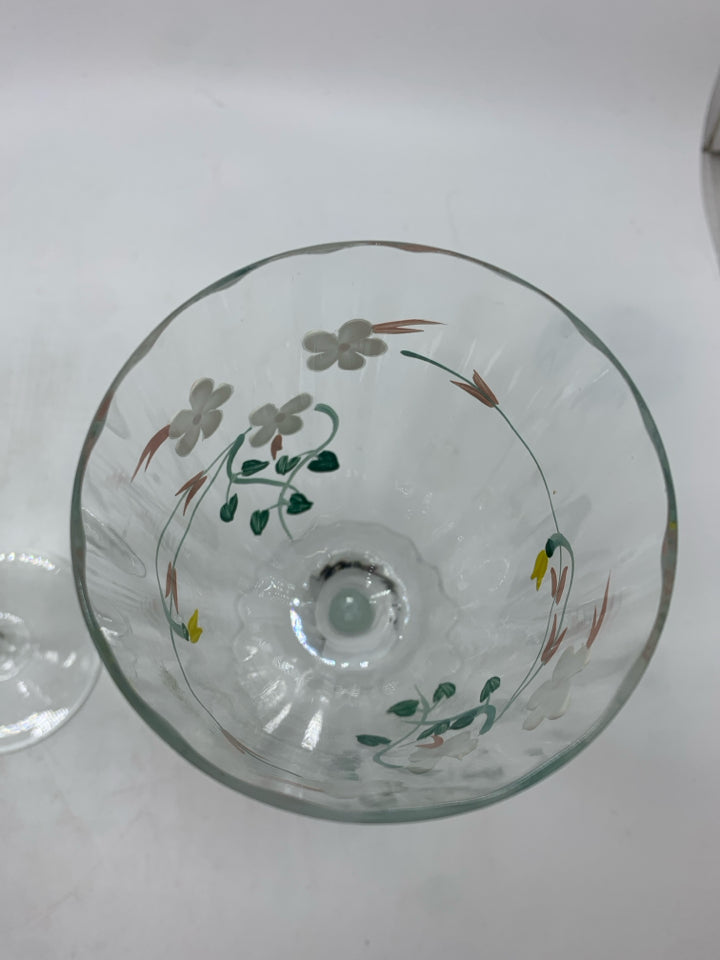 2 WHITE DAISY EMBOSSED WINE GLASSES.