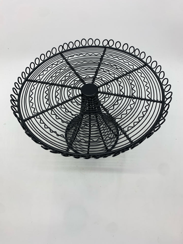 TALL BLACK METAL WIRE CAKE STAND.