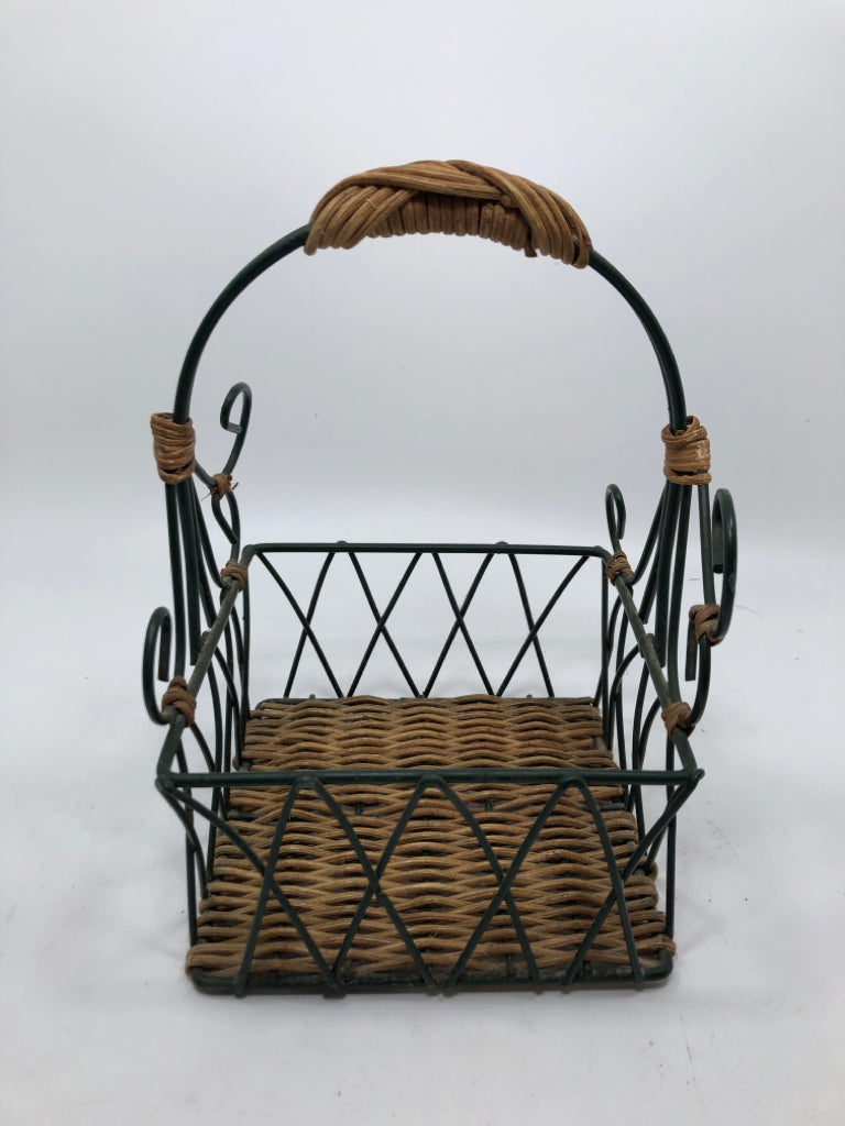 GREEN METAL BASKET W/WICKER BASE.
