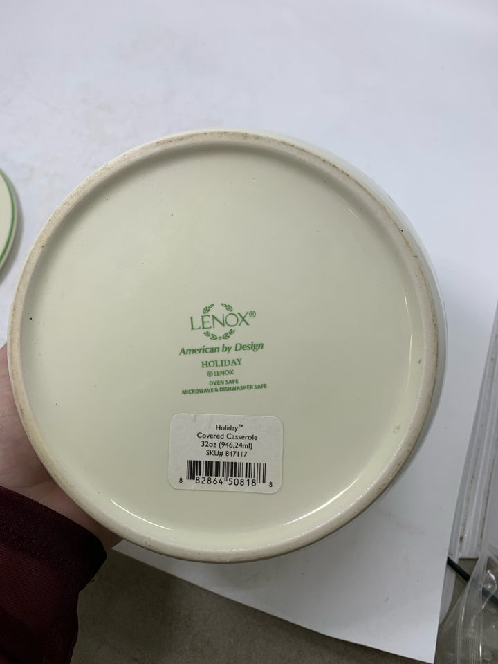 LENOX HOLIDAY COVERED CASSEROLE DISH.