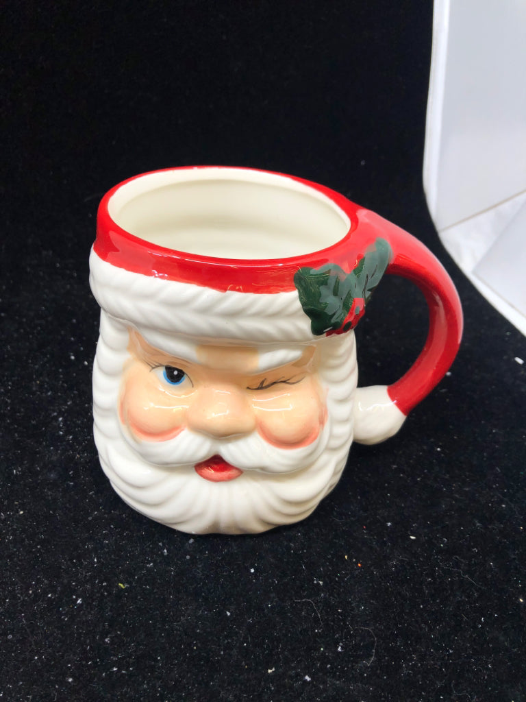 SANTA HEAD WINKING MUG.