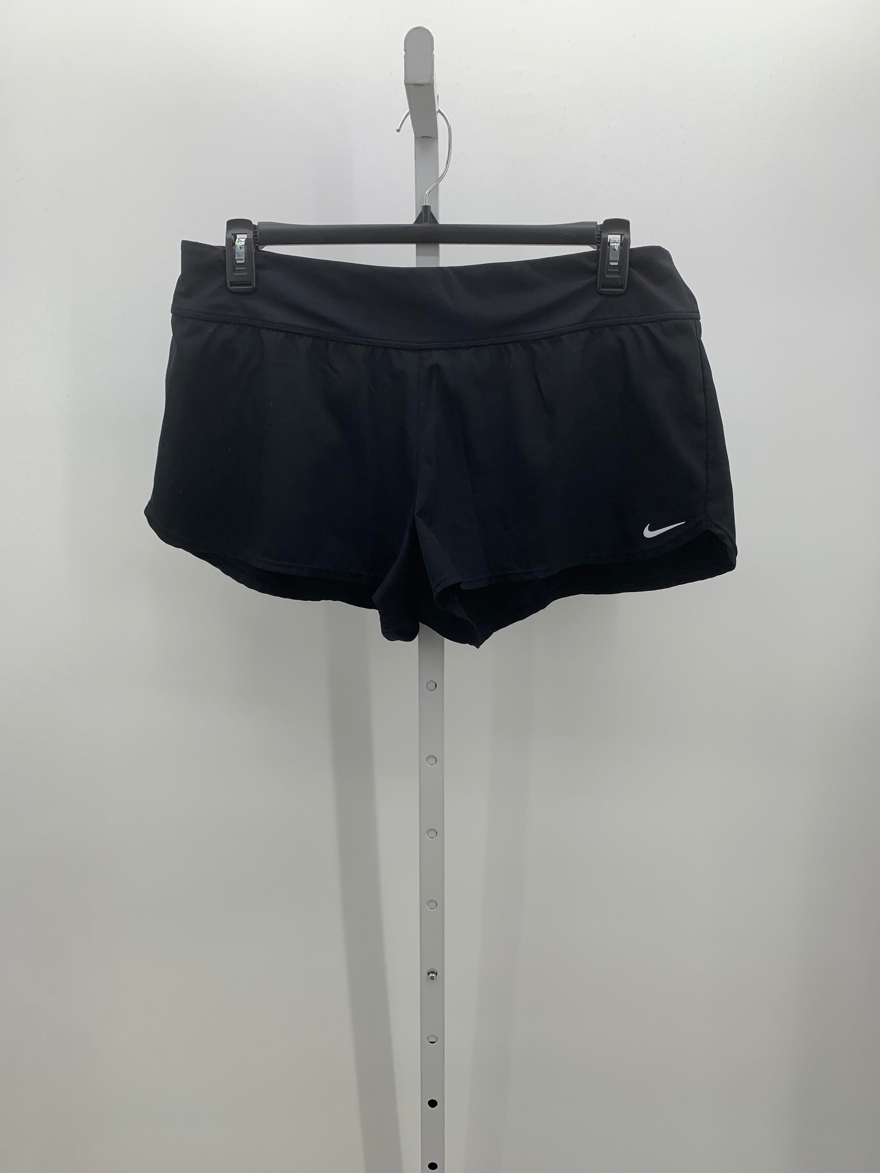 Nike Size Extra Large Misses Shorts