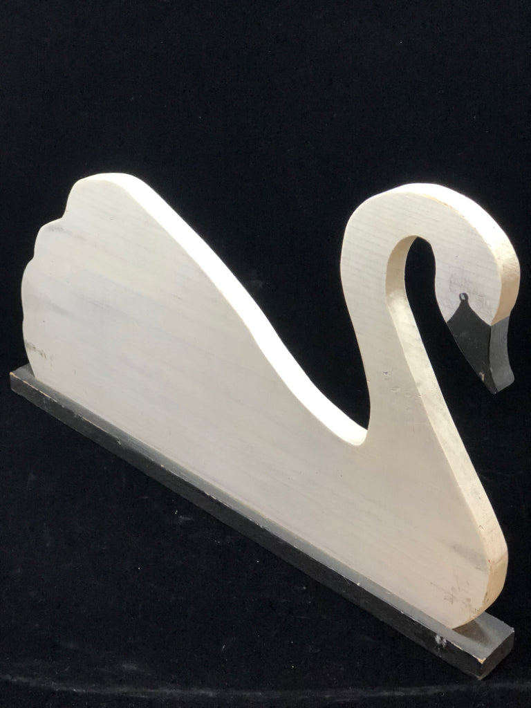WOOD SWAN SHELF DECOR.