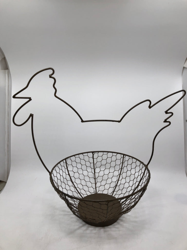 CHICKEN WIRE BASKET.