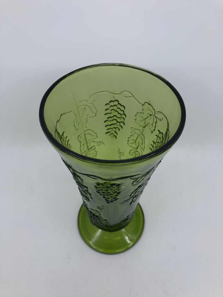 VTG FOOTED GREEN GRAPES EMBOSSED VASE.